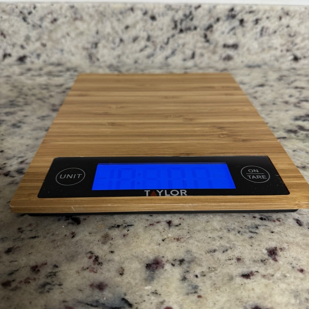 TAYLOR Digital Food Kitchen Scale Wood 382821 11lb/5kg Capacity Batteries